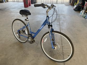 26” Step Thru Schwinn Voyager Bike