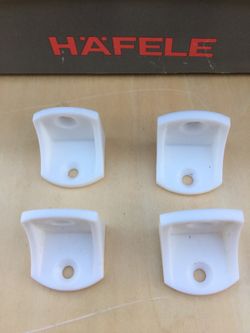 HAFELE WHITE PLASTIC BRACKETS open box of 200 $15