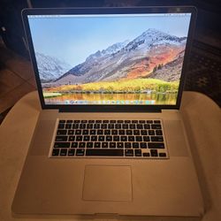 Apple MacBook Pro 17-in A1297 Mid 2010 2.53GHz i5 8GB Ram 500GB HDD Super Drive