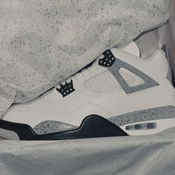 Jordan 4 Retro White Cement Size 10.5 Men  New 