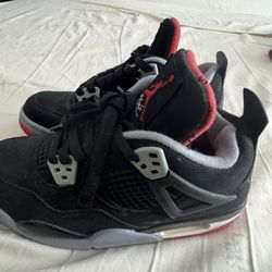 Air Jordan Retro 4 Bred
