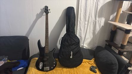 Bass & Acoustic Guitar Bundle