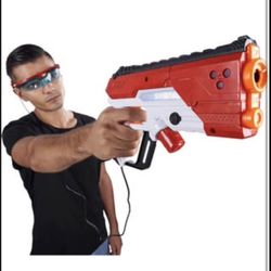 X-Shot Laser Tag - set of 4 Laser Tag Guns & 360° Sensor Goggles - Ultimate Laser Blaster Party Pack for Outdoor or Indoor Fun by ZURU  Used once like