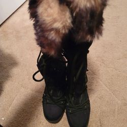 Women's Size 6 Boots