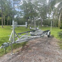 Pontoon Trailers.   New.  Aluminum 20-28ft.  