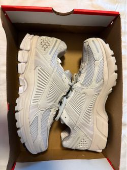 Nike Vomero 5 sz 8M