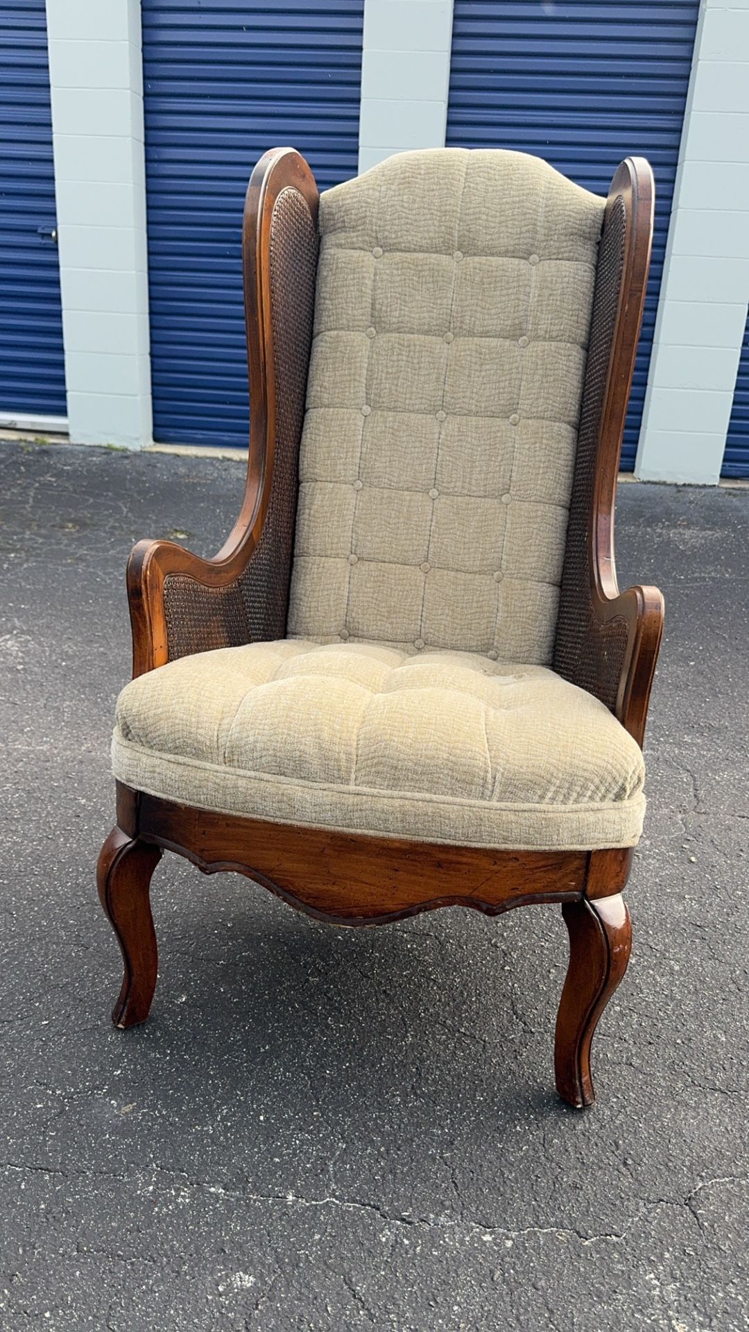 Nice Wing Chair!