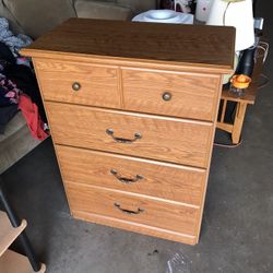 CHEST OF DRAWERS 