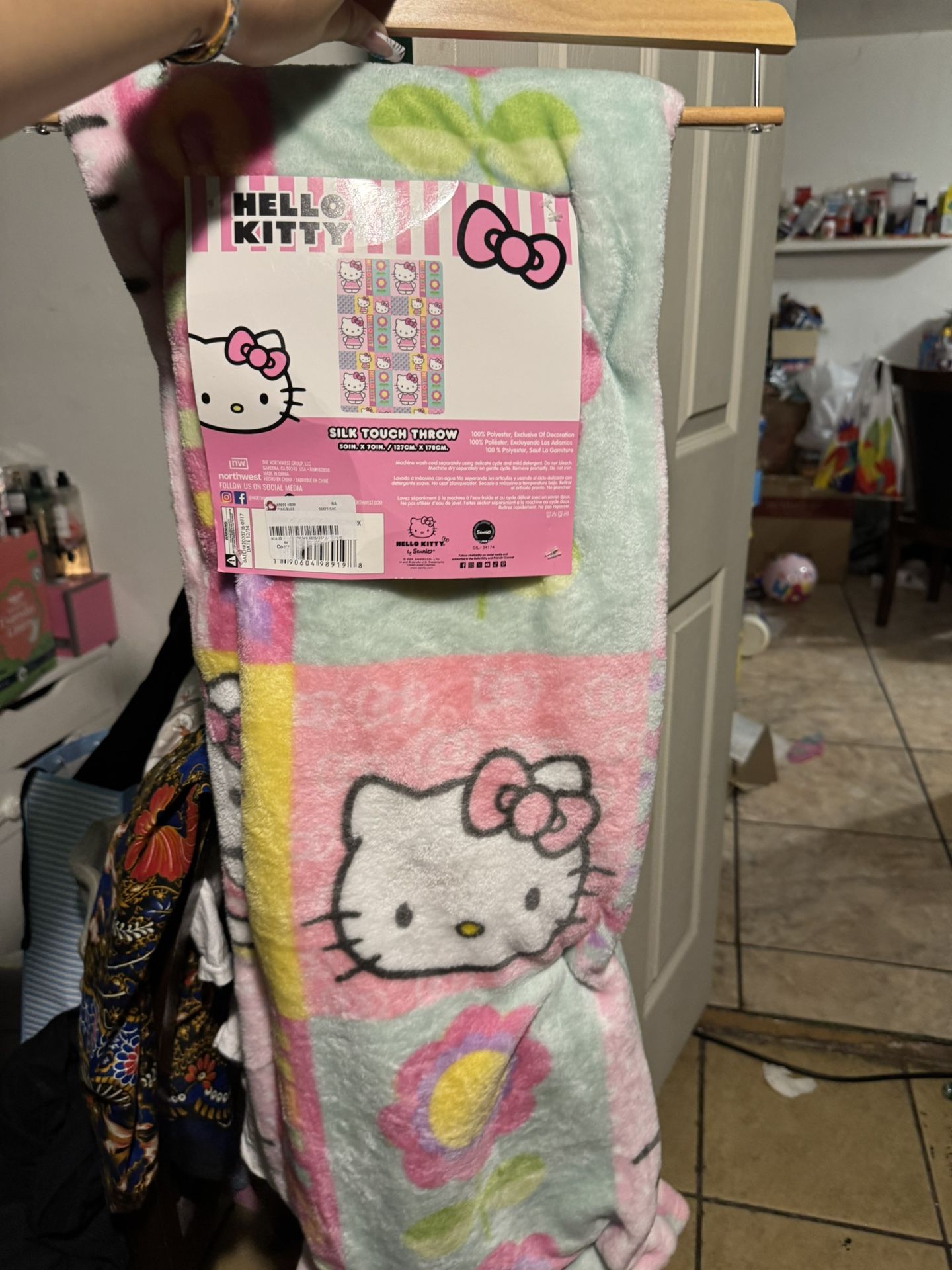 Hello Kitty Blanket