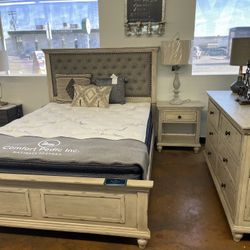 Queen Bedroom Set 