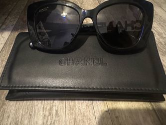 Chanel Polarized Oversized Sunglasses with Case