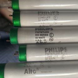 Philips 4ft Light Bulbs 