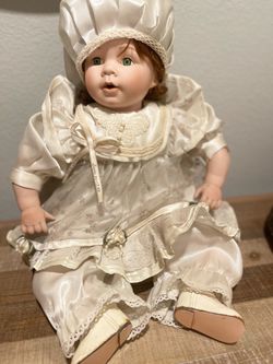 Porcelain dolls (Vintage)