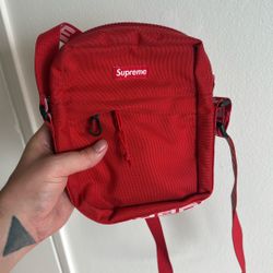 Supreme Shoulder Bag 