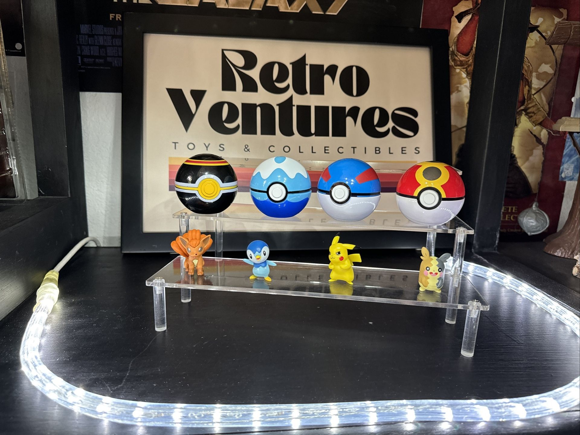 Vulpix Pokemon WCT Figure 2021 Wicked Cool Toys Small Mini Figure Lot W Balls VG