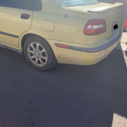2001 Volvo