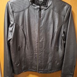 LADIES LEATHER JACKETS