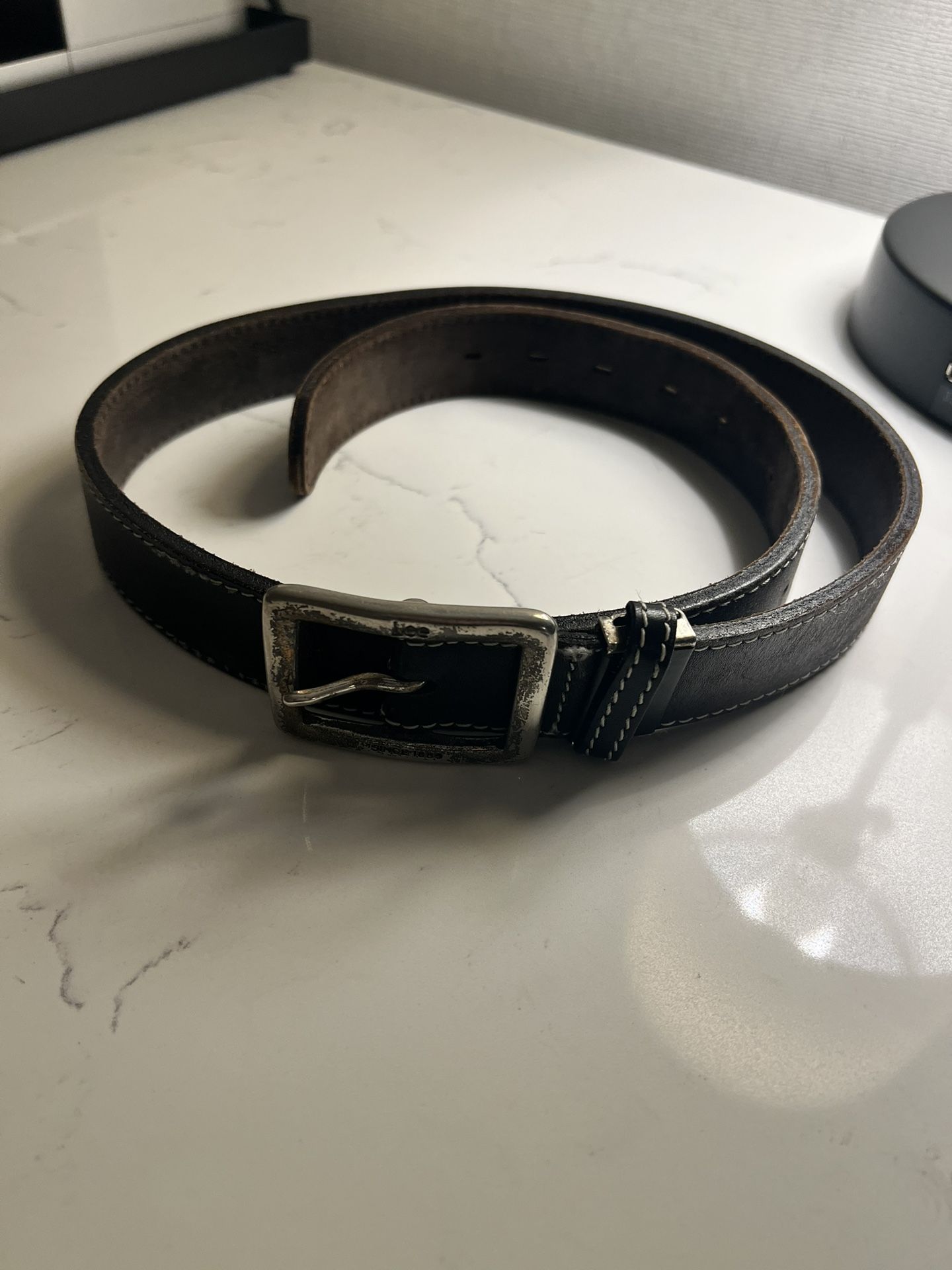 Lee leather belt