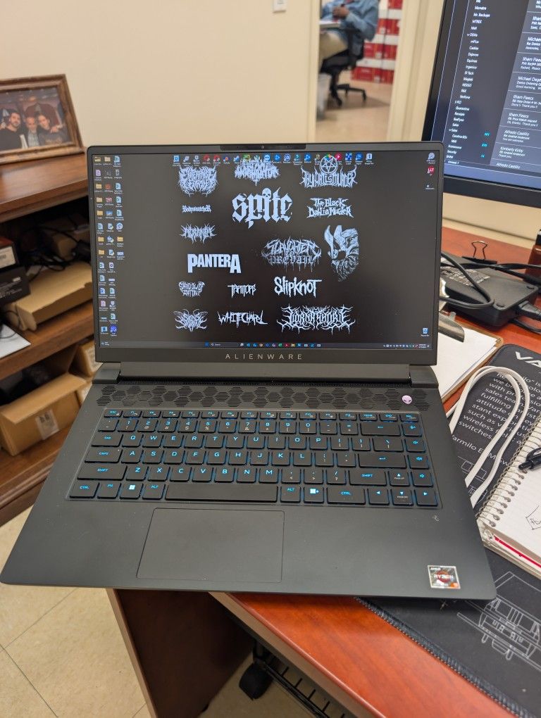 Alienware M15 R7, Ryzen 9, 3070 Ti, 32GB RAM