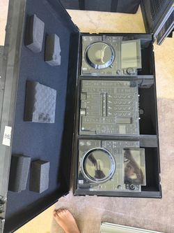 Pioneer 2x CDJ-3000 + DJM-A9 Mixer, Covers & Odyssey Case