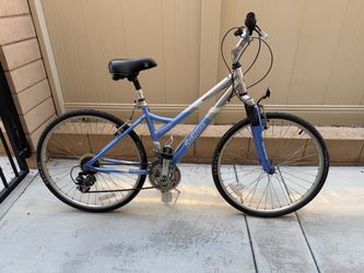 Women’s Schwinn Cimarron Bike