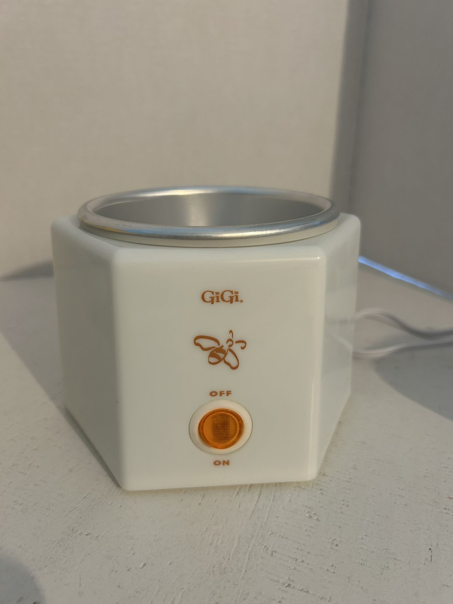 Gigi Wax Warmer And Sensitive Wax