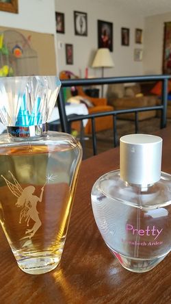 Perfume Pretty y París Hilton