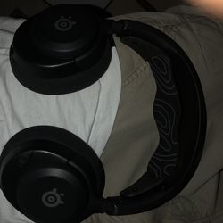 SteelSeries - Arctis Nova 5 Wireless Gaming Headset for PC, PS5, and PS4 - Black