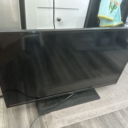 Samsung TV 32” USED