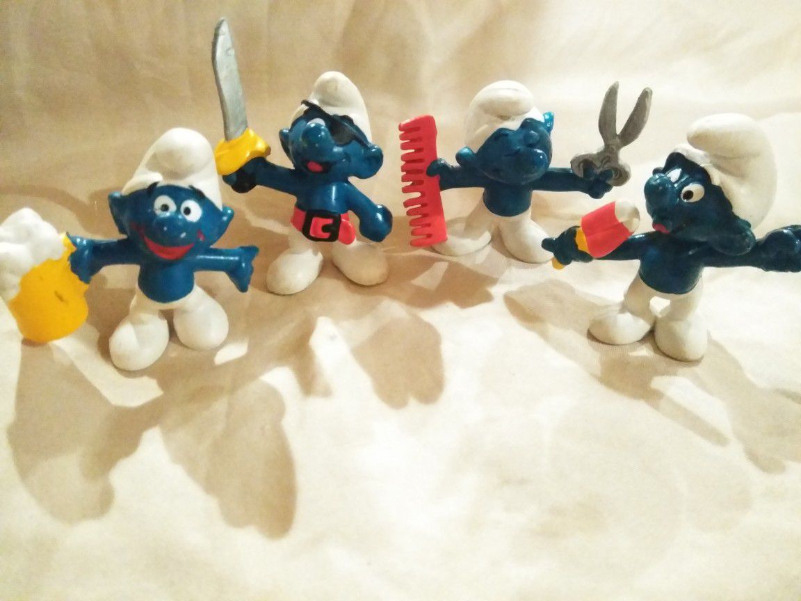 Vintage Smurf toy figures