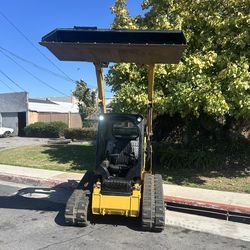 Skid Steer By Caterpillar