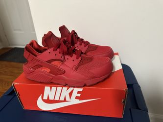 Size 10 Nike Air Huarache Red