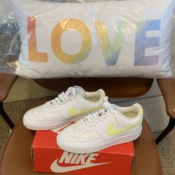 White And Pale Yellow Nike 