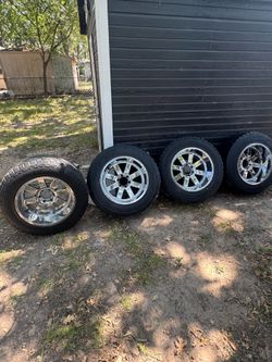 Venso o Cambio rines 20x12 por unos 20X10