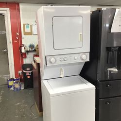 Whirlpool 24” Stackable Washer And Dryer Set. 1 Year Warranty 