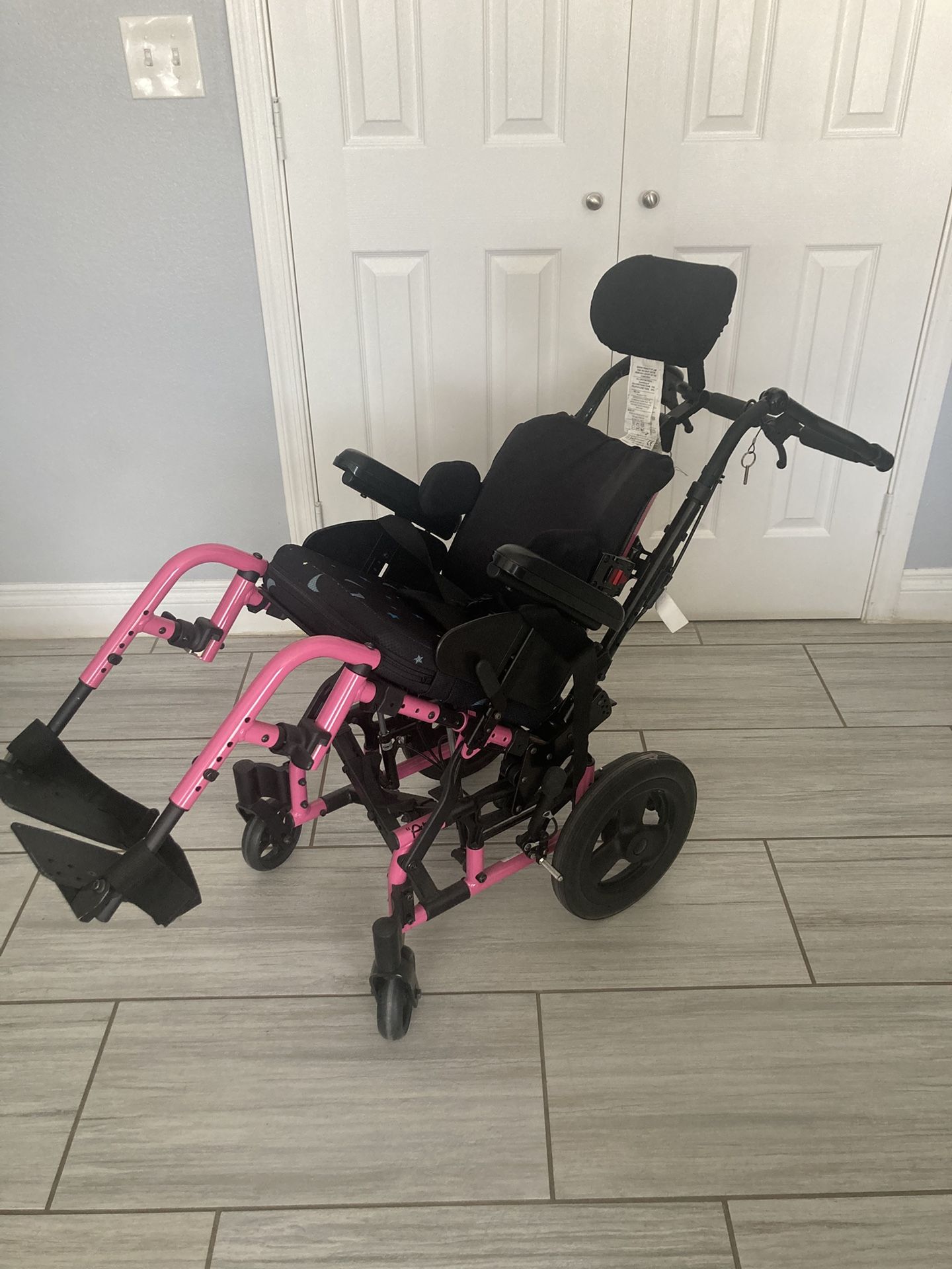 Little Wave "Arc" Wheelchair/Stroller