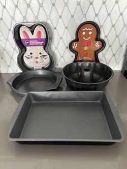 5 BAKING PANS - $20 /ALL