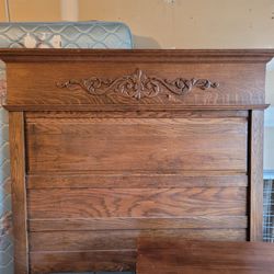 Antique Bed 100
