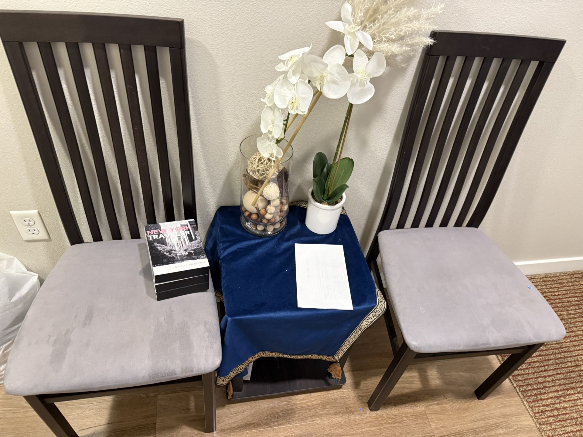 Set of 4 High-Back Dining Chairs – Black with Grey Cushions
