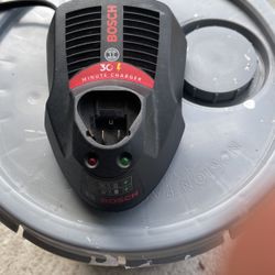 Bosch BC430 Lithium-Ion 30-Minute Charger For Bosch 10.8-Volt and 12-Volt Batteries