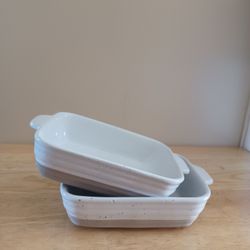 2-  ARTHAUSEN Stoneware Oven to Table Dish Casserole Pans, White & Tan 