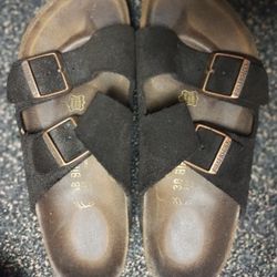 Women's Birkenstock Mocha Brown Size 8