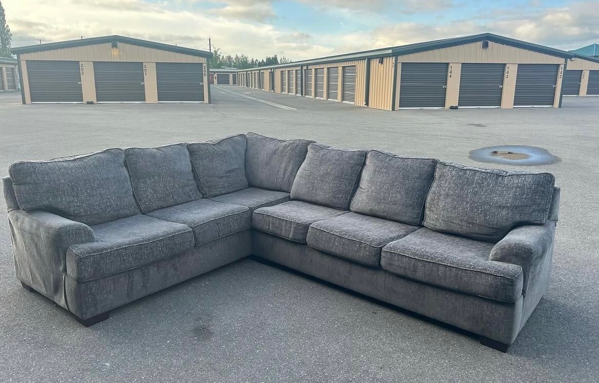 Sectional Couch 