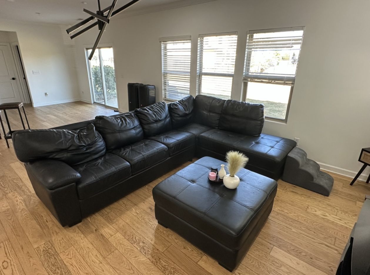 Three Piece Sectional Couch 