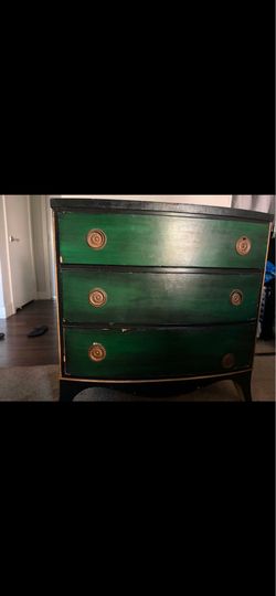 Dresser