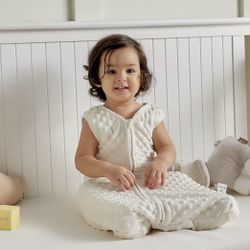 Brand New Super Cute Plush Baby Sleep Sack (still sealed in box !)