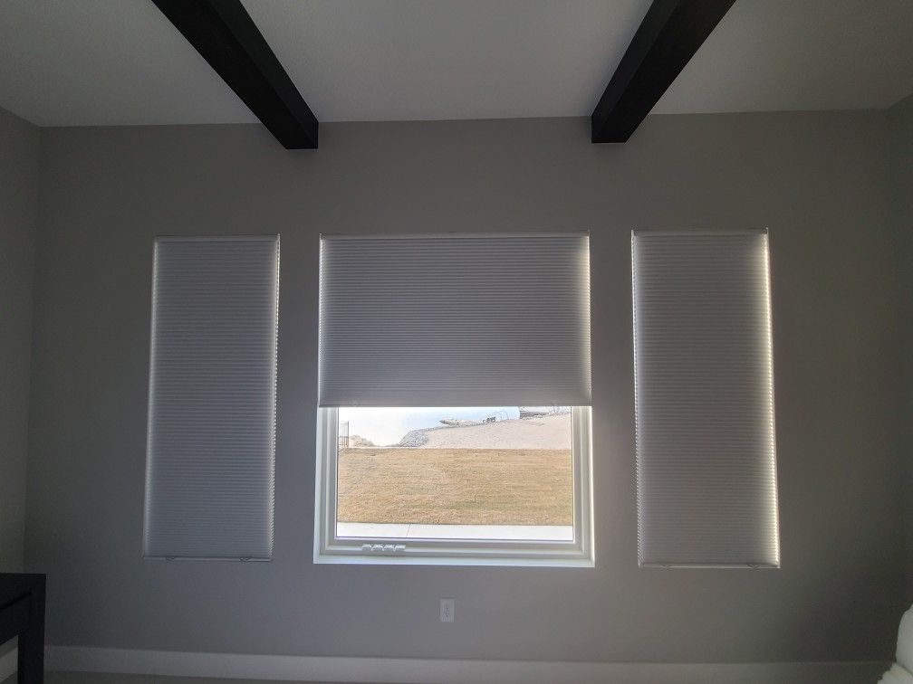 Levolor Cellular Shade for Sale in Wichita, KS OfferUp