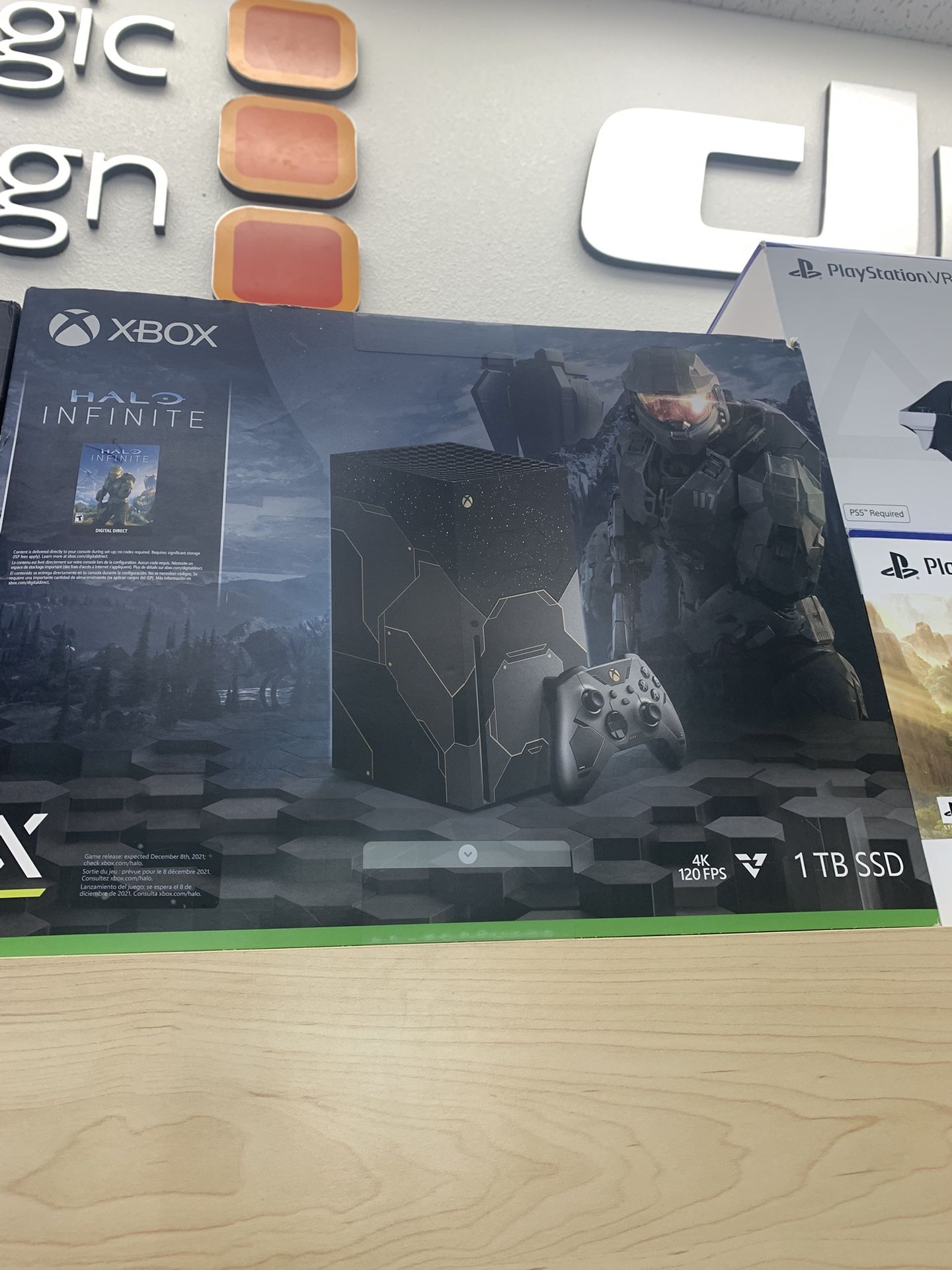 Xbox Series X Halo Edition