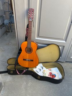 Classical Acoustic Guitar with Hard Case