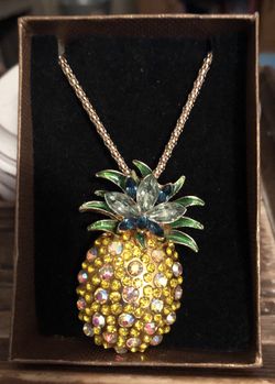 Pineapple Pendant Necklace